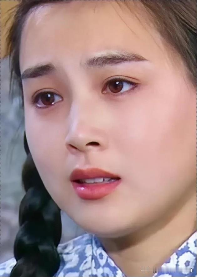 她是世界上最完美的女人，长相好看，戏又演的好，难以想象，这么漂亮的人怎么现在都不