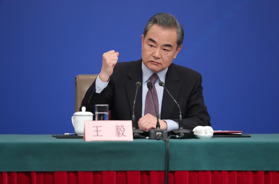 底线不容试探，分寸绝不退让！王毅外长曾明确划清红线、亮明终极态度：依据联合国27