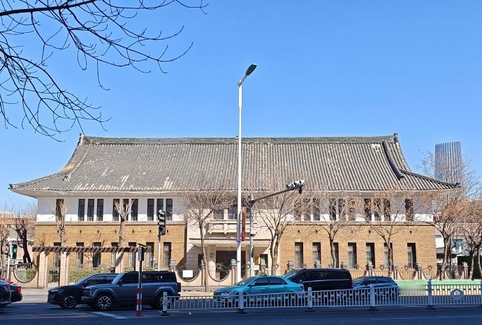 【天津海光寺武德殿，现在天津医科大学图书馆】这里现在是天津医科大学的图书馆，原来