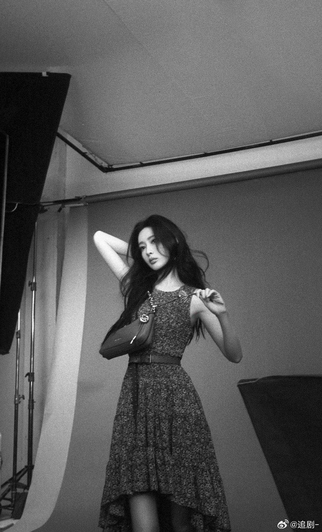 孟子义这个状态速速进组现偶孟子义这状态不进现偶简直暴殄天物！知性飒姐、温柔御姐、