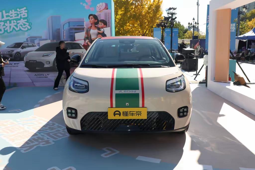 如果没记错的的话，埃安UT Super这款车在京东作为“京东小车”发布之前，就已