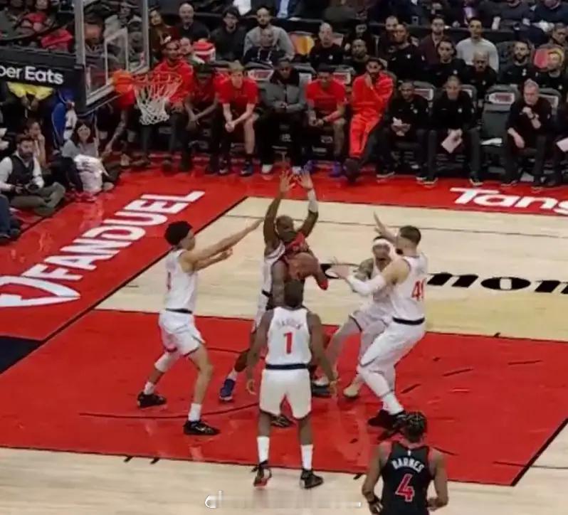 教练们都不投我，但都包夹我…英格拉姆