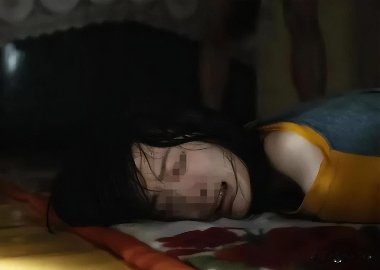 母亲被控利用智力障碍女儿卖淫，对外称是真心喜欢。

加拿大魁北克省阿尔玛市法院近