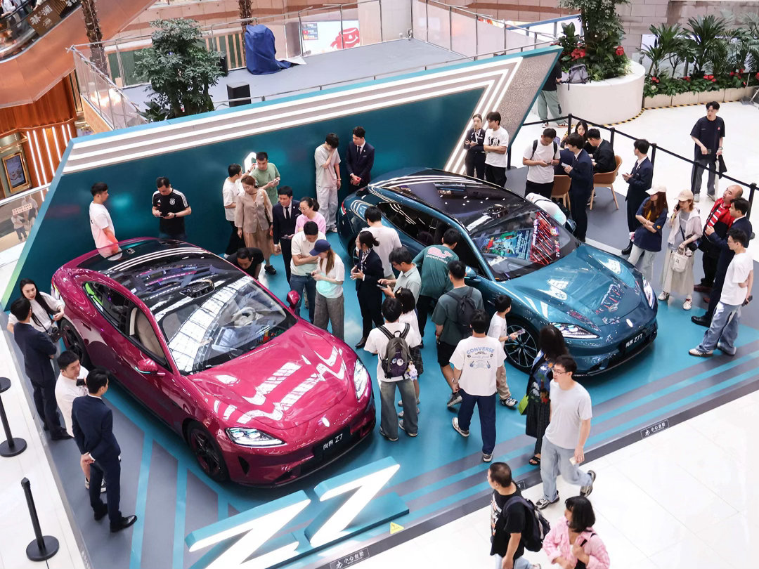 尚界Z7小订最受欢迎颜色尚界Z7电光紫粉最受欢迎自带高光气场，电光紫粉车色堪称时