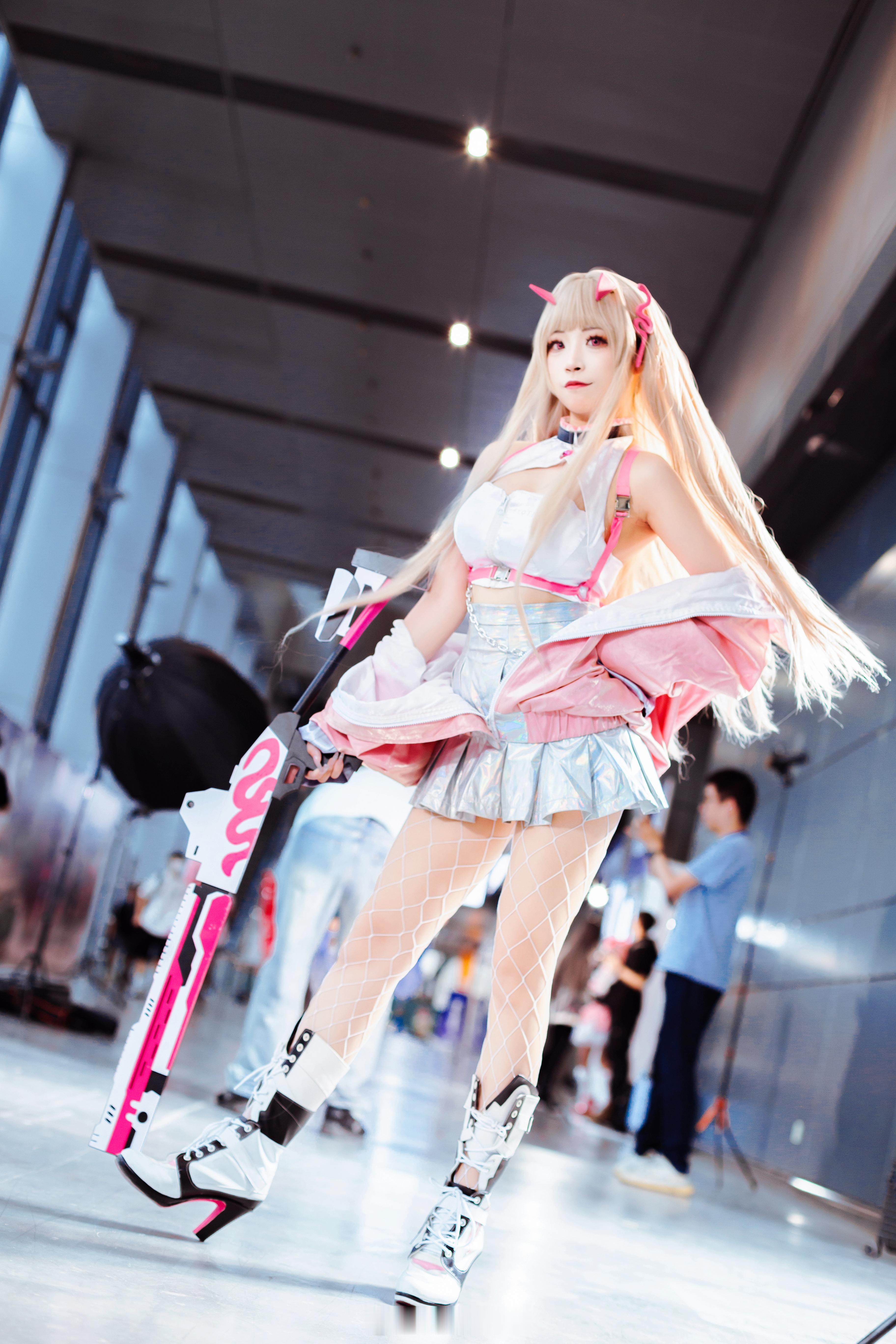 #萤火虫动漫游戏嘉年华[超话]##五一广州萤火虫# 亲爱的～请看着我💕📷又是