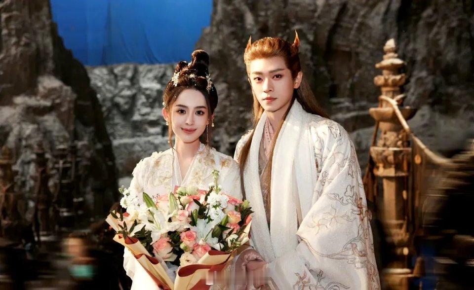 娜扎待播影视剧，你最想看哪部剧？古装玄幻剧《大梦归离》饰演初代神女（特别出演），