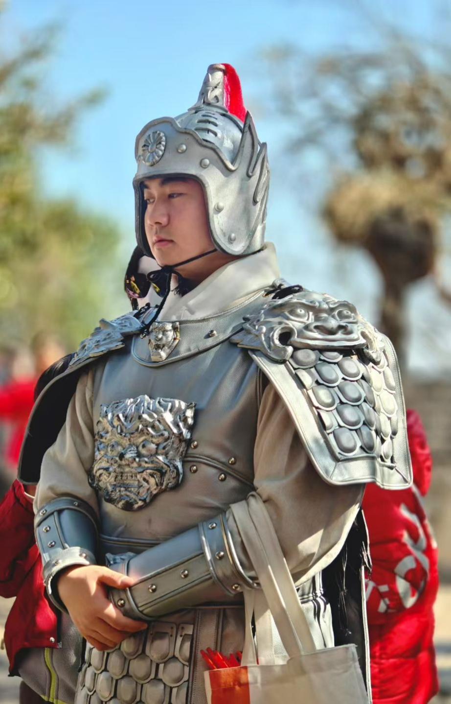 人老后，别向儿女低头，否则输掉的是整个人生
 
人这一辈子，辛辛苦苦把孩子拉扯大