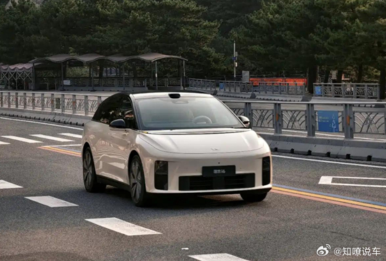 理想i6实车曝光，对抗华为车靠它？理想i6实车一曝光就赚足了眼球。作为理想从增程