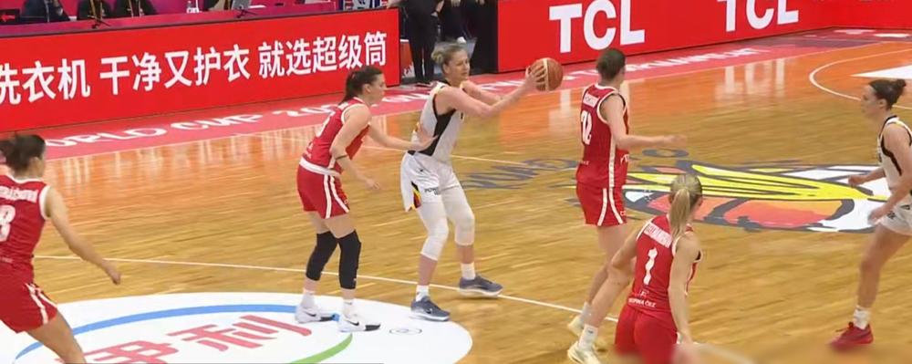 武汉女篮世预赛A组刚收官，比利时“黄金猫队”直接杀疯了！
5战全胜锁定小组头名