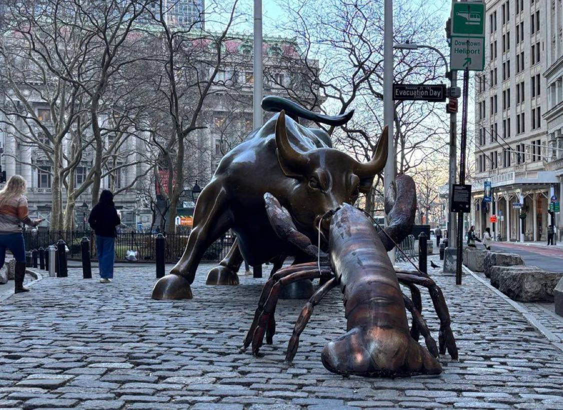 群友发我张图，我成龙虾🦞和华尔街牛牛略略略当然不正经的也没好到哪去，“为啥🦞