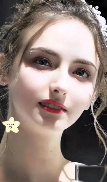 听一位在乌克兰做生意的华人说，的基辅，已经不是男人挑女人了，反倒是姑娘们正为了一