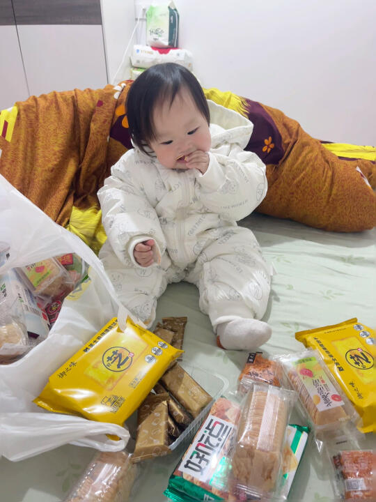 当小孩有一个爱吃零食的妈妈