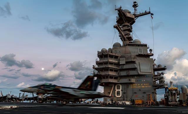 战争时间只要够长，只要你战争的勇气够大，那么一切都有可能

开头总让人琢磨不透，