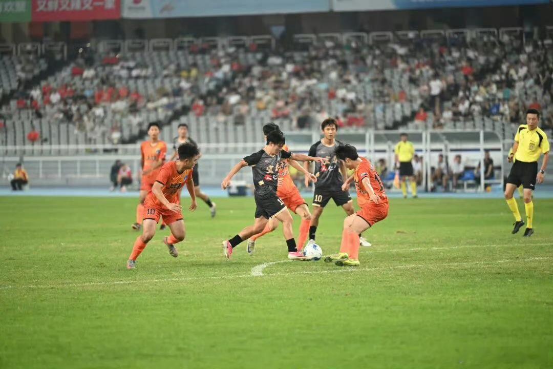 【上饶队2比1战胜宜春队上饶队夺得2026年赣超季军】刚刚，2026年“赣超”三