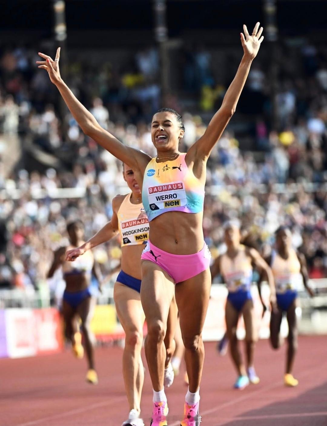 1:53.98🇨🇭沃罗成为了800米历史第三人，霍奇金森破了NR都追不上田径