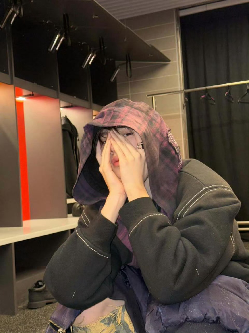 本来要睡觉了，看完我孩子ig照片好兴奋啊🥰 