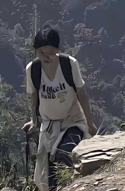 一名22岁刚刚毕业的女大学生程梦圆，来到南太行开展毕业旅行。一场本该十分美好的毕