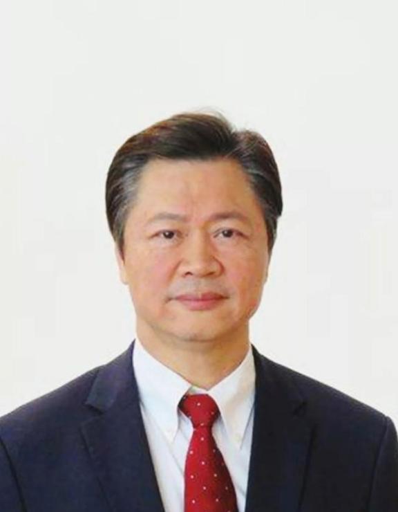 台湾名嘴，赖岳谦说，十年前当大陆提出2025年规划时，欧美那些国家非常的紧张，追