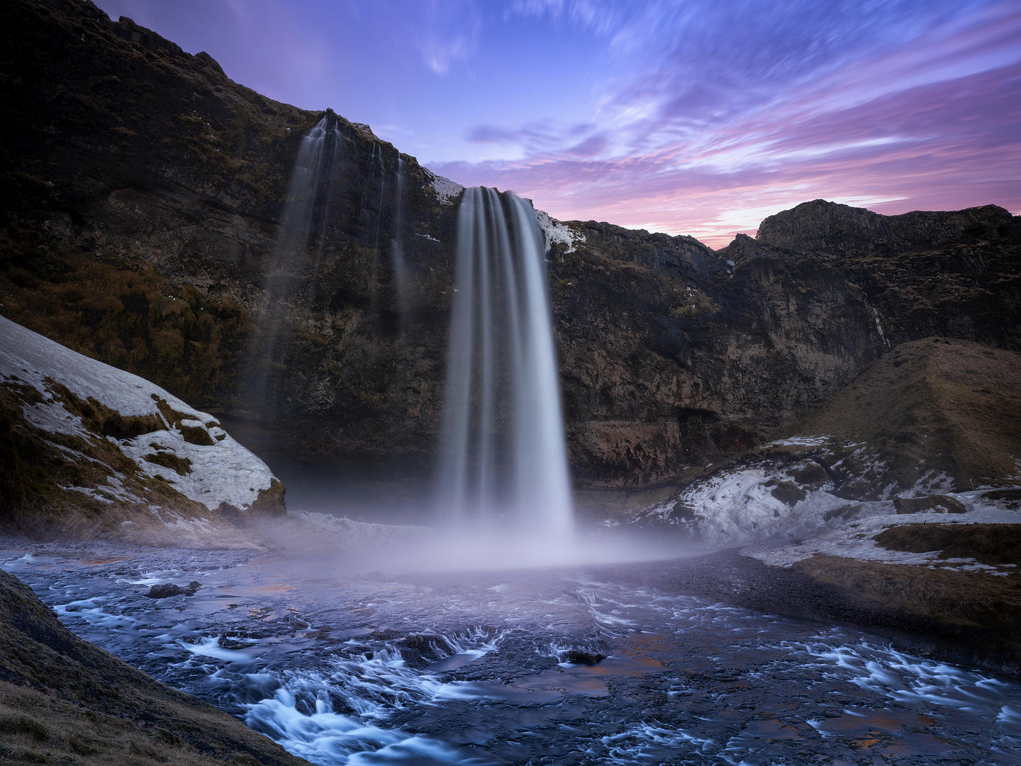 #如何当上冰岛最差摄影师#【悬赏5万美元寻“最差摄影师”！冰岛航空回应质疑：冰岛