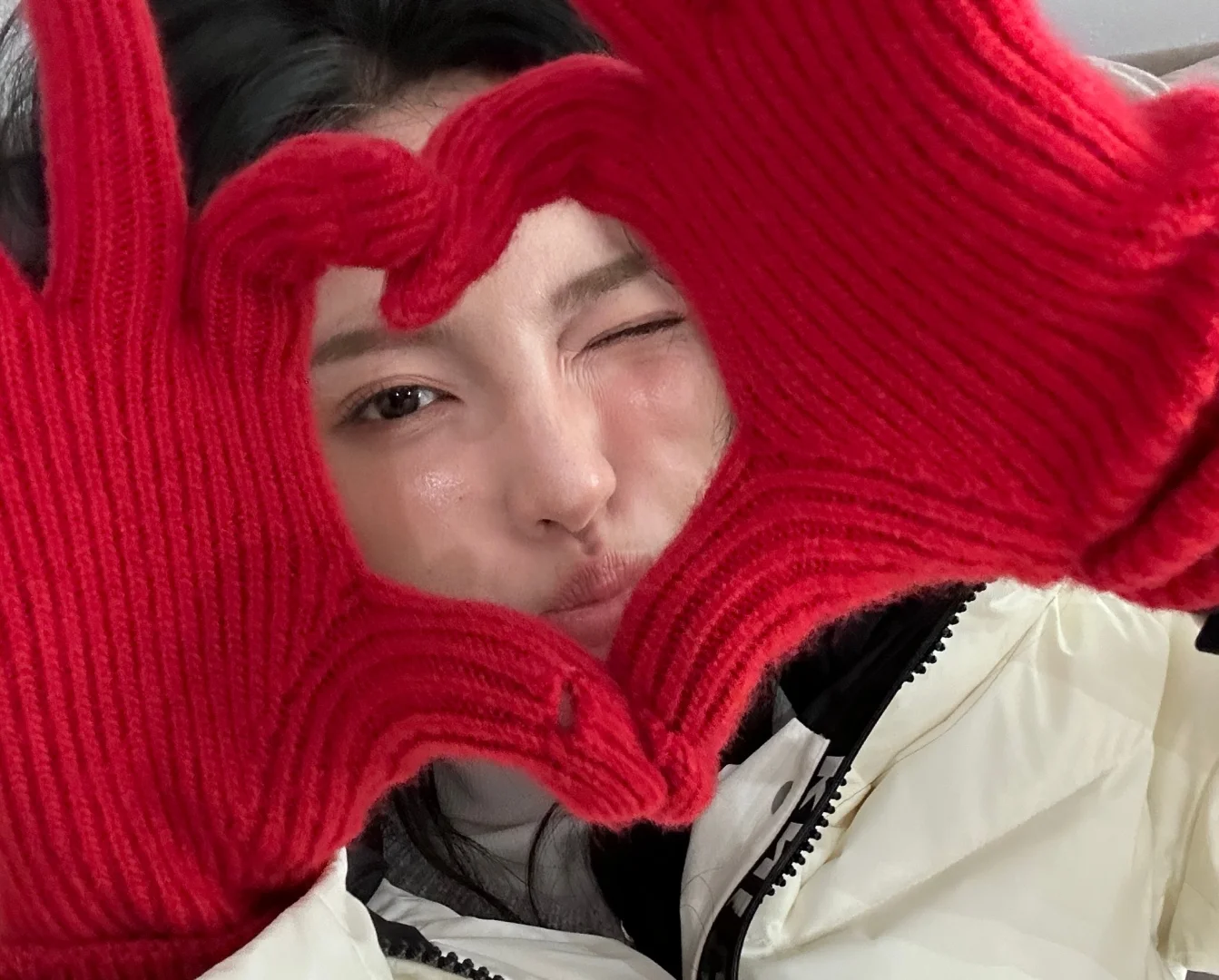 杨超越宝宝比心♥️亲亲😘我