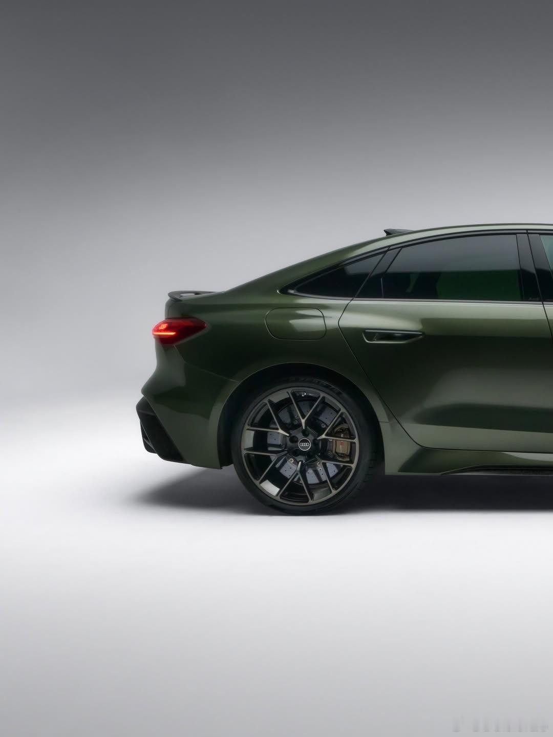 💫 𝑭𝑪 𝑩𝒂𝒚𝒆𝒓𝒏 × 𝑨𝒖𝒅𝒊 🚘 