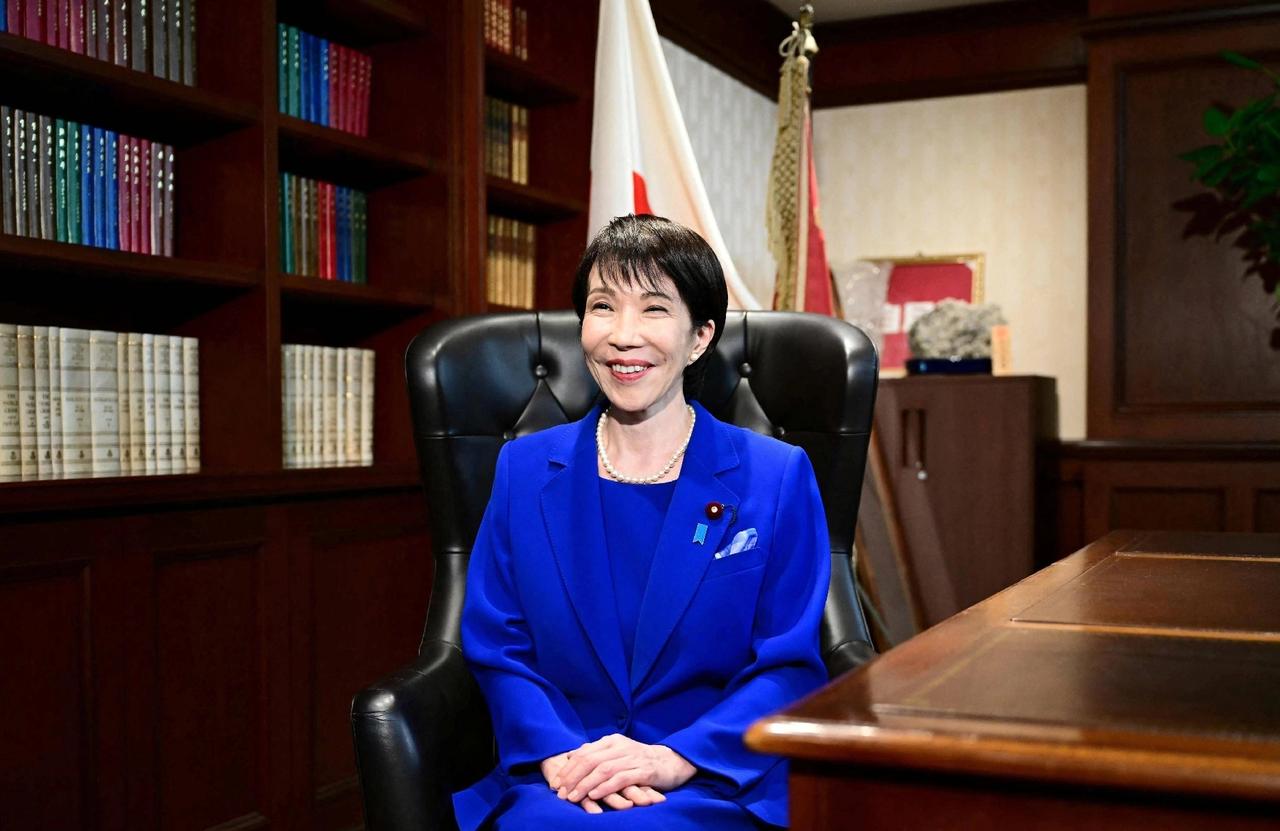 高市早苗要成“短命首相”？刚创历史就岌岌可危
前脚刚成为日本首位女首相，风光无限