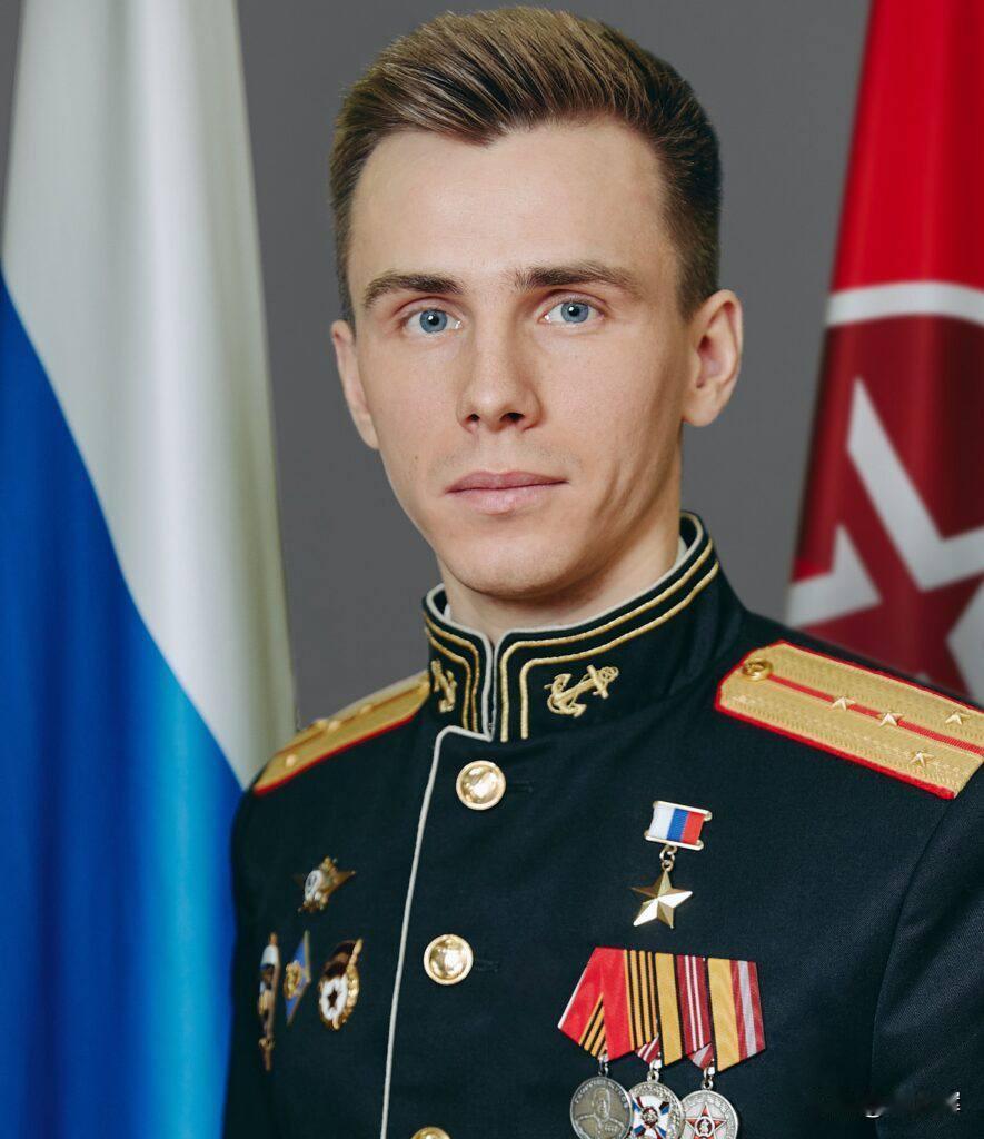 【统俄党重用参战人员】俄罗斯《导报》报道，俄罗斯青少年军事爱国运动“青年军”负责