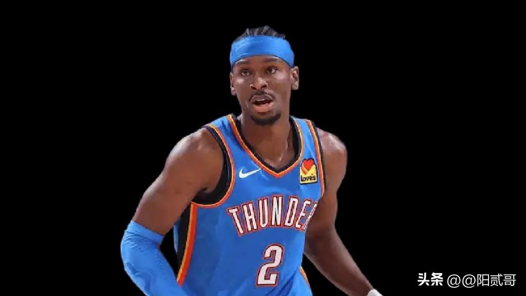 NBA历史上仅有三人连续三年获得常规赛MVP！亚历山大机会很大！
比尔拉塞尔——