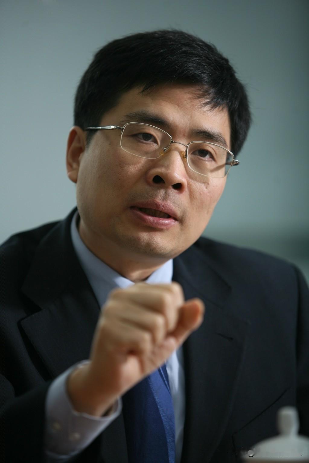 海尔老总周云杰说：
“年轻人，别的都没关系，不要委屈自己。所以，年轻人不爱洗衣服