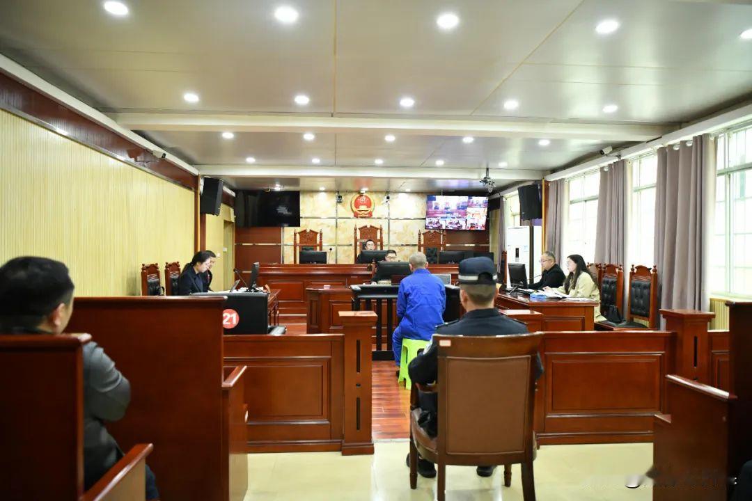 “判轻了！”贵州安顺，一男子在某村做村支书，负责管理一家合作社和一家工贸公司。可