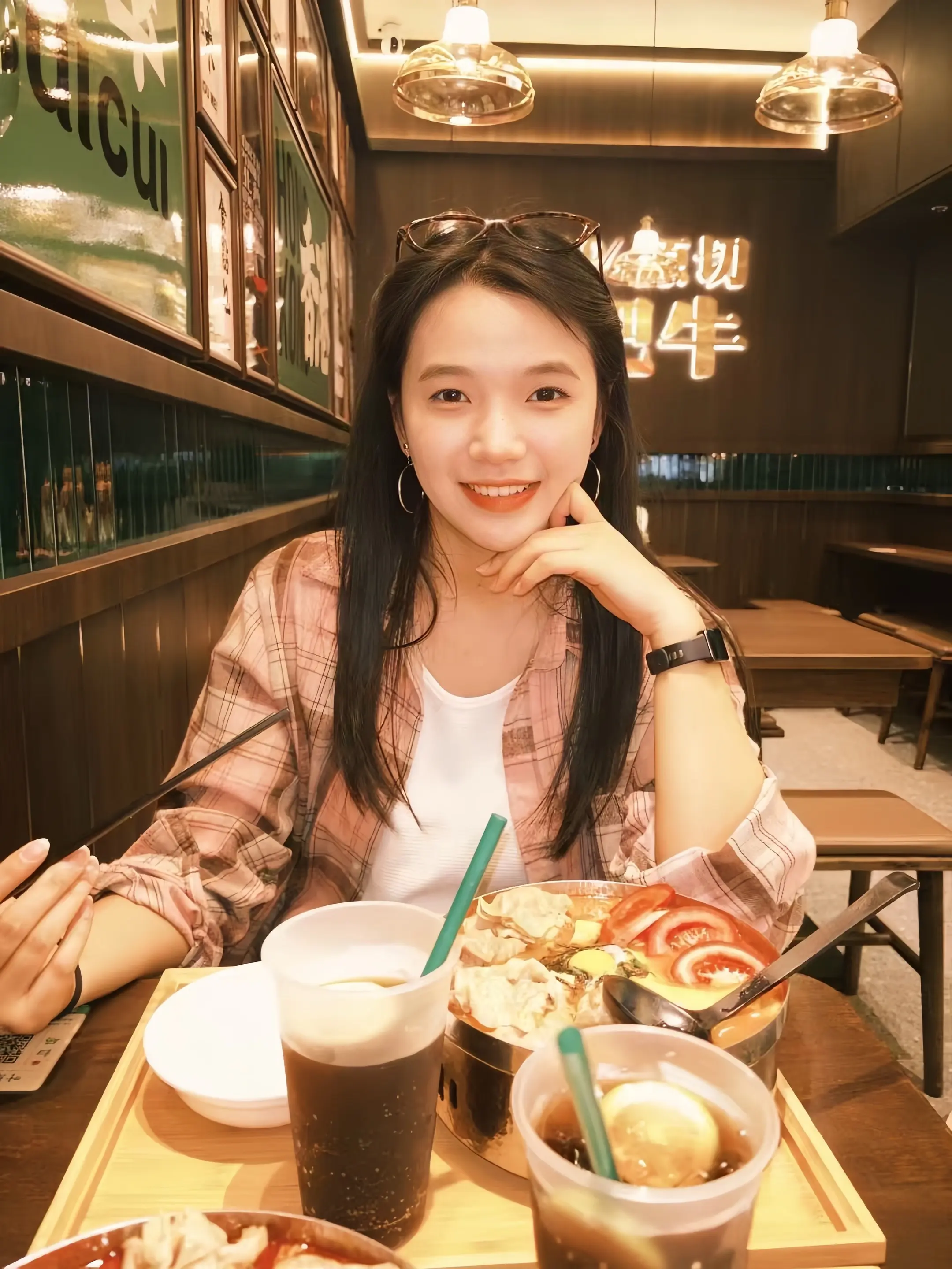 请吃饭的漂亮姐姐