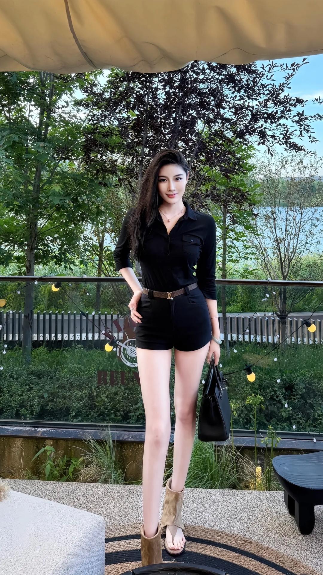 放慢脚步，感受每一刻，让美好瞬间，成为永恒回忆！有哪些美女让人过目难忘？分享你的