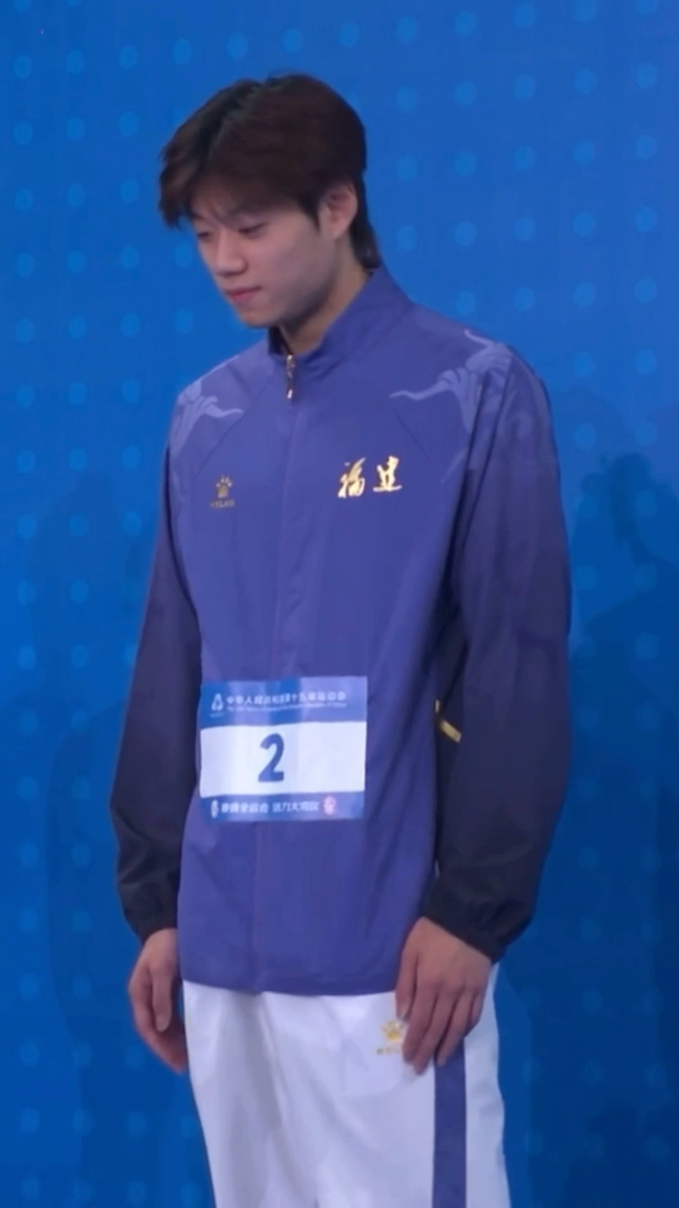 姐妹们！都说游泳好看！游泳的确很好看啊 … ｜