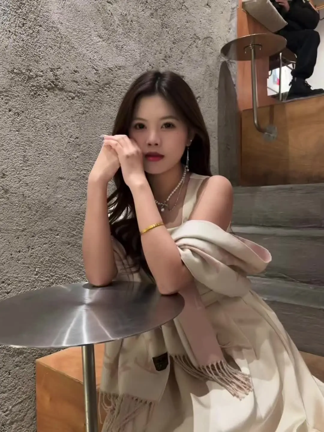 如果哪一天我们冷战了 正好有人给你送去温暖 你会怎么办呢