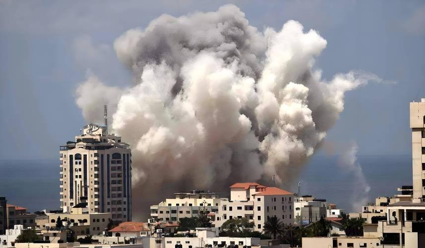 以色列大批战机空袭德黑兰，哈梅内伊和伊朗总统遇袭，战争之火已经点燃，哈梅内伊等伊