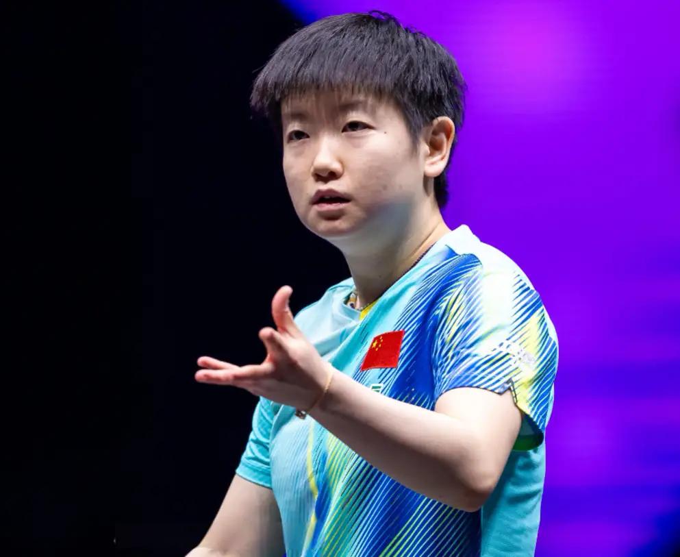 重庆冠军赛女单4强决赛，莎莎2一4蒯曼，莎莎累了状态不好，她和曼昱这一站状态都不