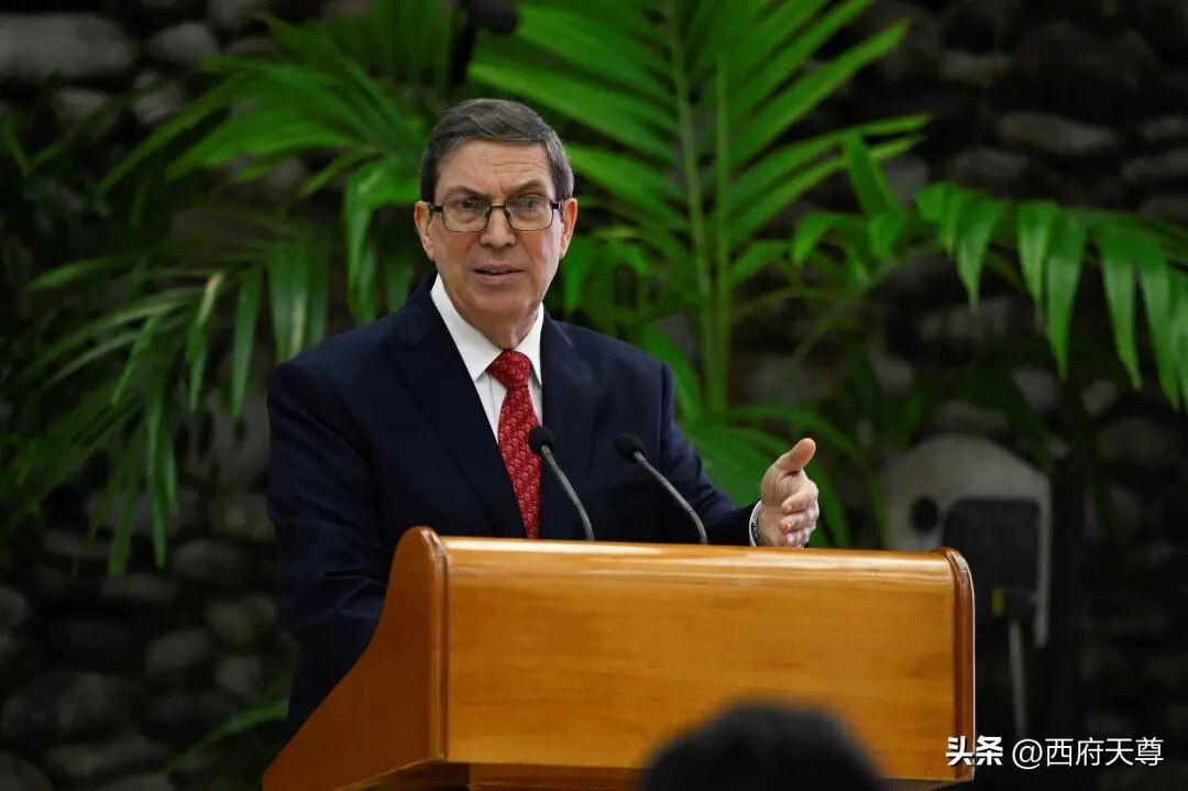 古巴再次全国断电，俄罗斯援助的石油还在路上，美国要求古巴不许接受！
 
当地时间