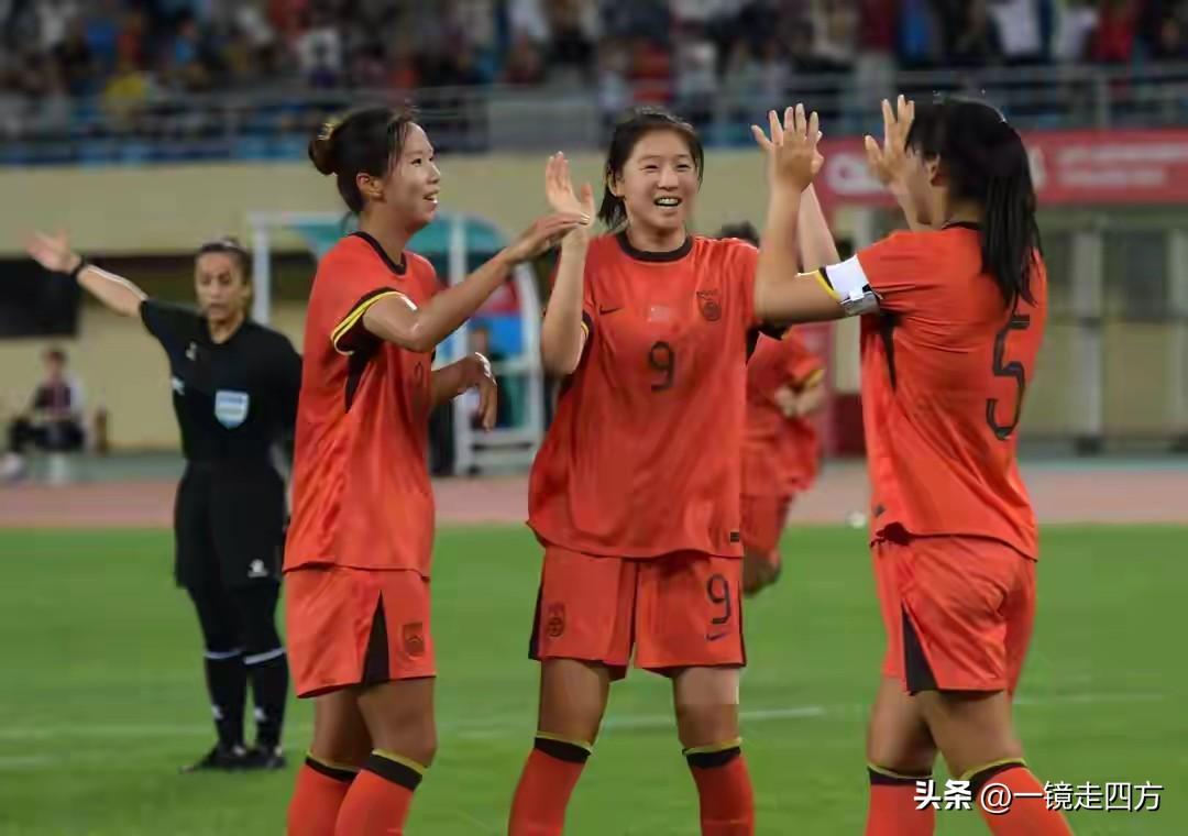 在泰国进行的U20女足亚洲杯赛，中国女足首战对阵越南女足，凭借上半场郑璐的梅开二