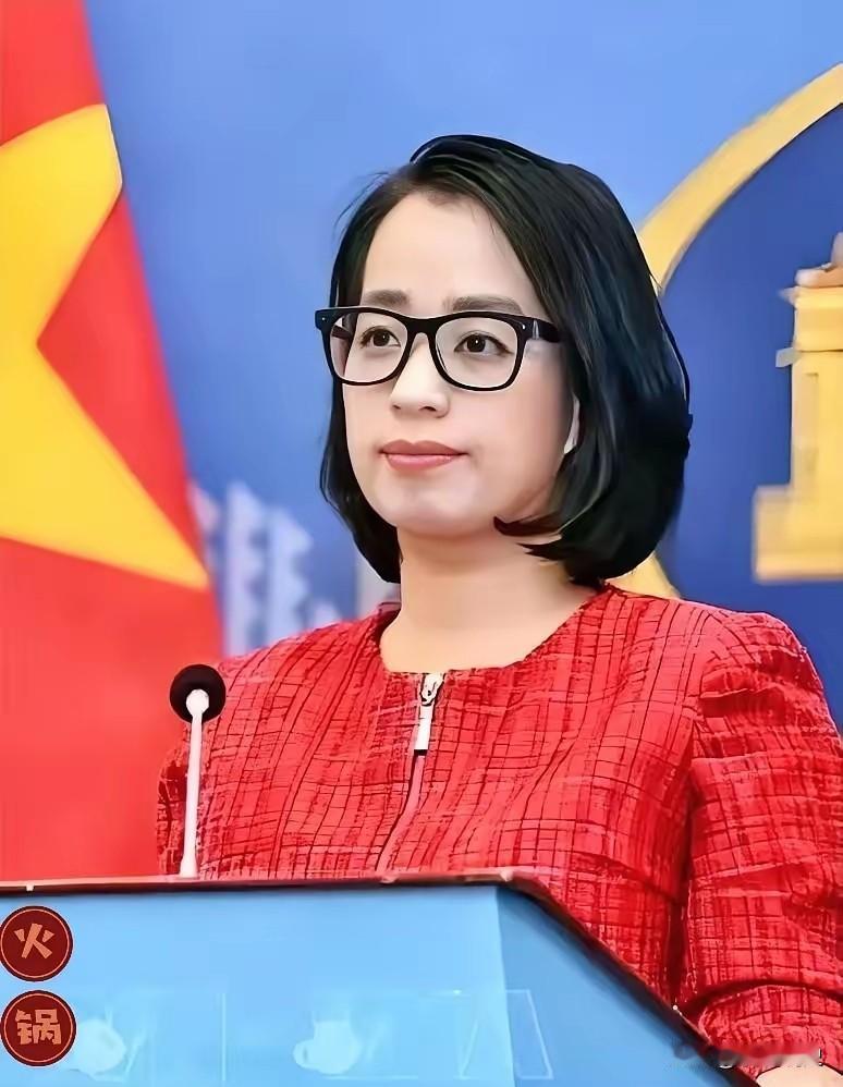 越南外交部发言人范秋姮再度宣称：越南握有充分的历史与法律依据，依据国际法对西沙群