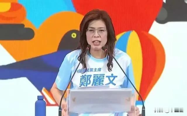 看不懂，朱立伦究竟要干什么！
7月25日，国民党全代会如期召开，洪秀柱来了，吴伯