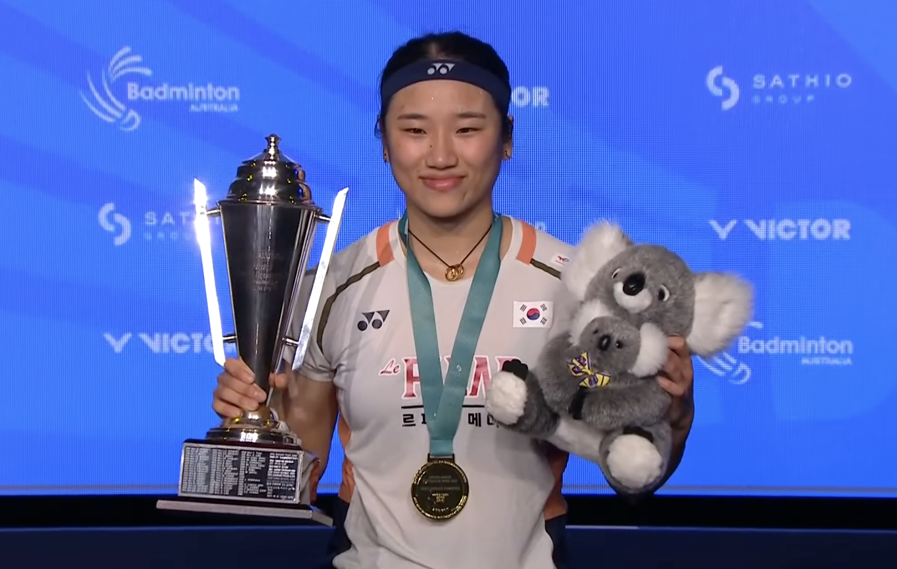 【安洗莹🇰🇷澳公夺冠之路】1/16赛：21-6、21-6 🇦🇺肖娜·李【