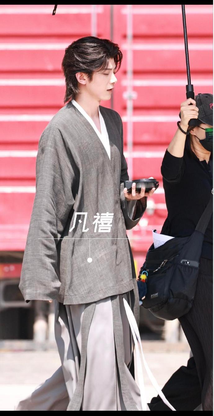邓凯浮生首次出妆造型 邓凯浮生出妆路透 造型团队审美真的在线，专门为角色设计的民