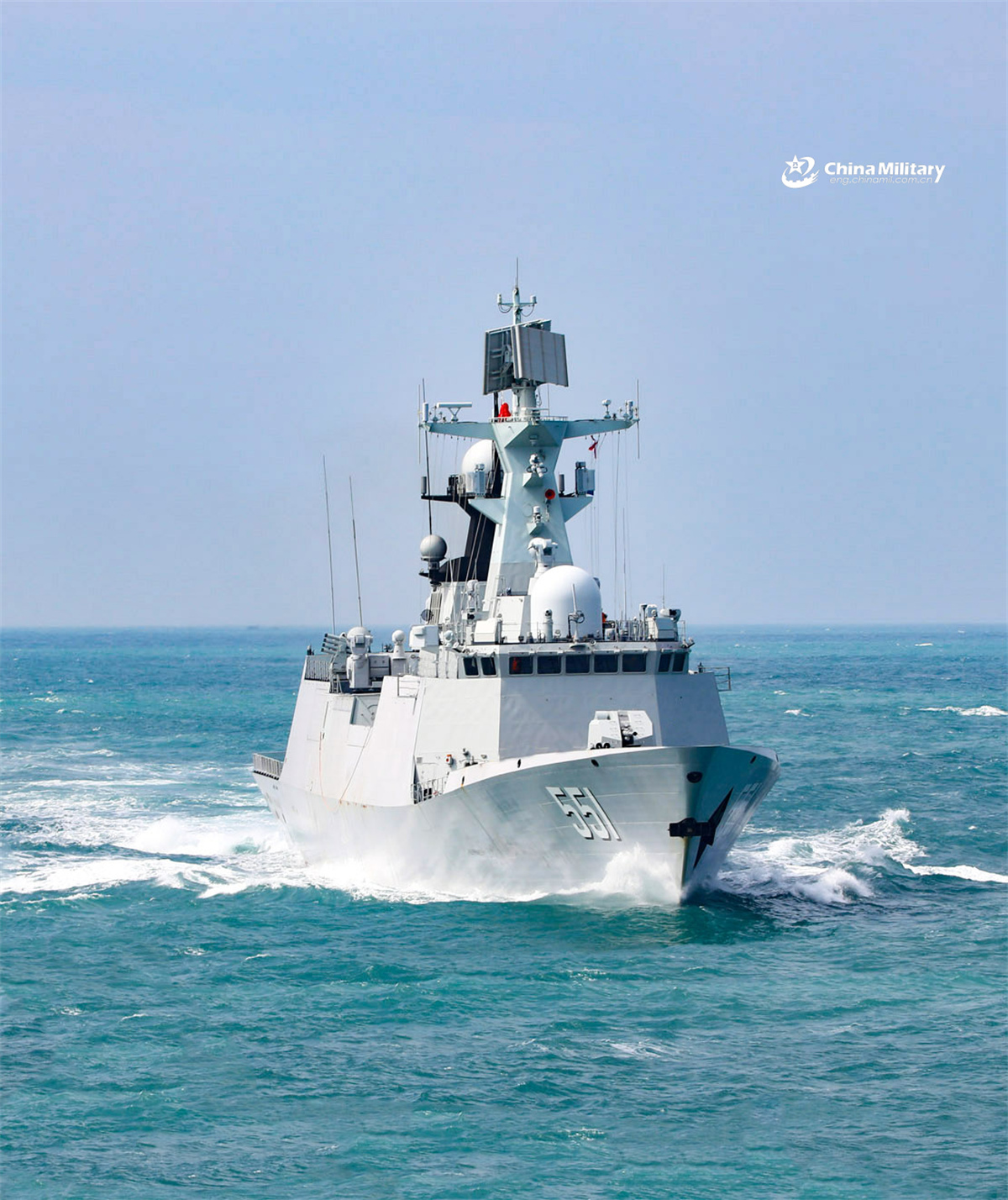 551巴彦淖尔舰出海训练 