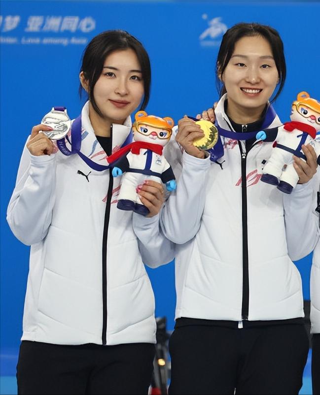 韩短男队已经全部是00后的天下了，除了凭世锦赛冠军直接锁定第一的“07林”林钟彦