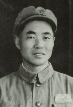 1951年，志愿军炮兵排长王宗重发现，美军坦克每天都来破坏我军工事，于是他主动执