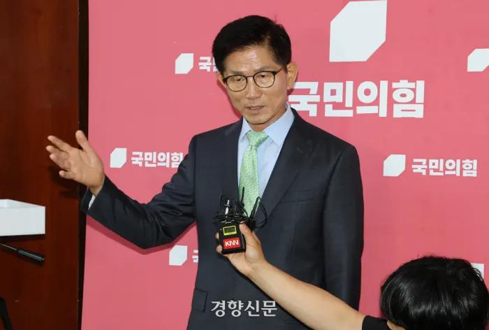 金文洙痛批李在明“才是真正主犯”，疑为重返政坛铺路

曾作为韩国总统选举国民力量