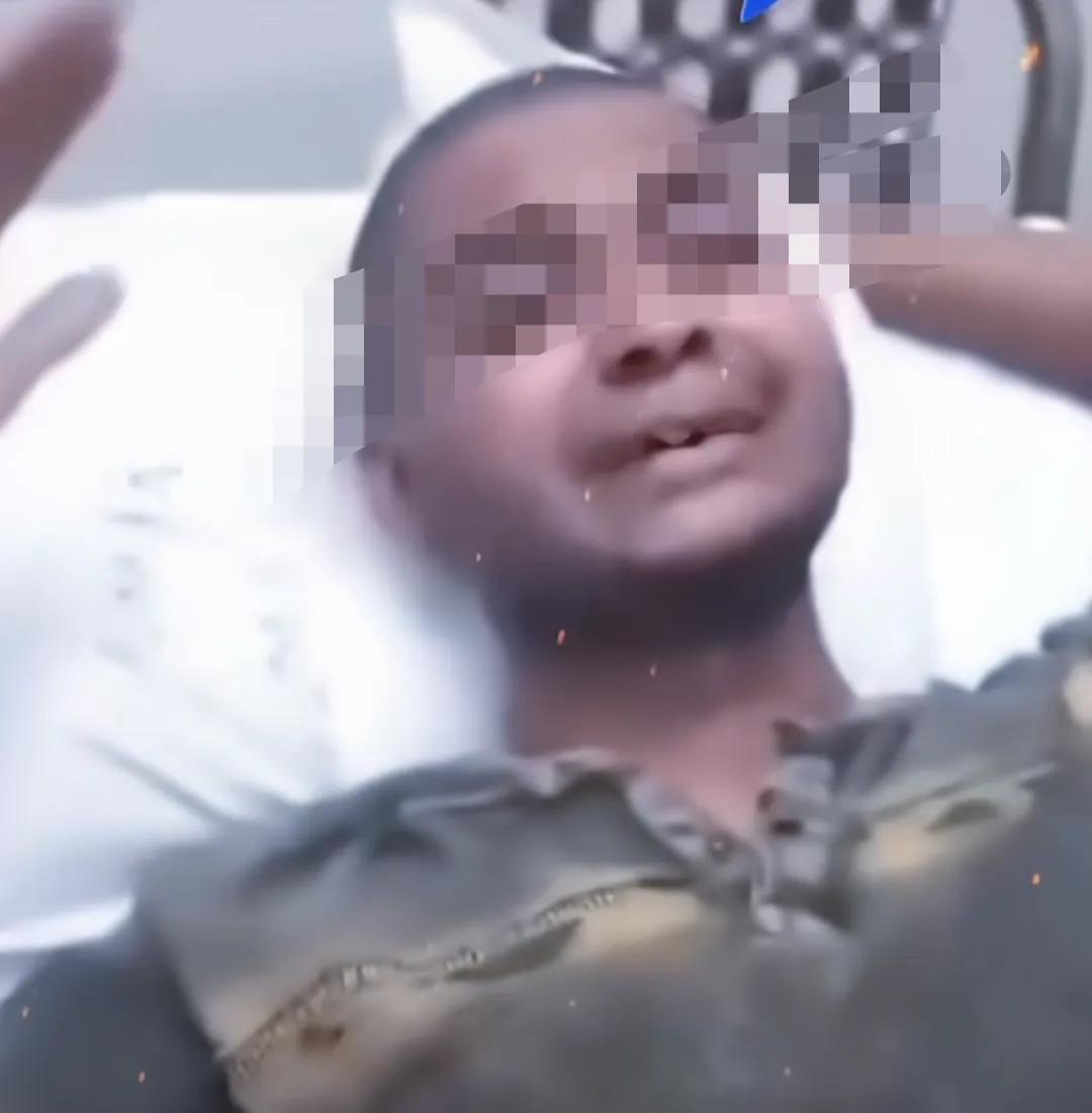 印度一男子把自己的男性朋友骗到医院做变性手术！在手术后，该男子提前安排律师强迫已