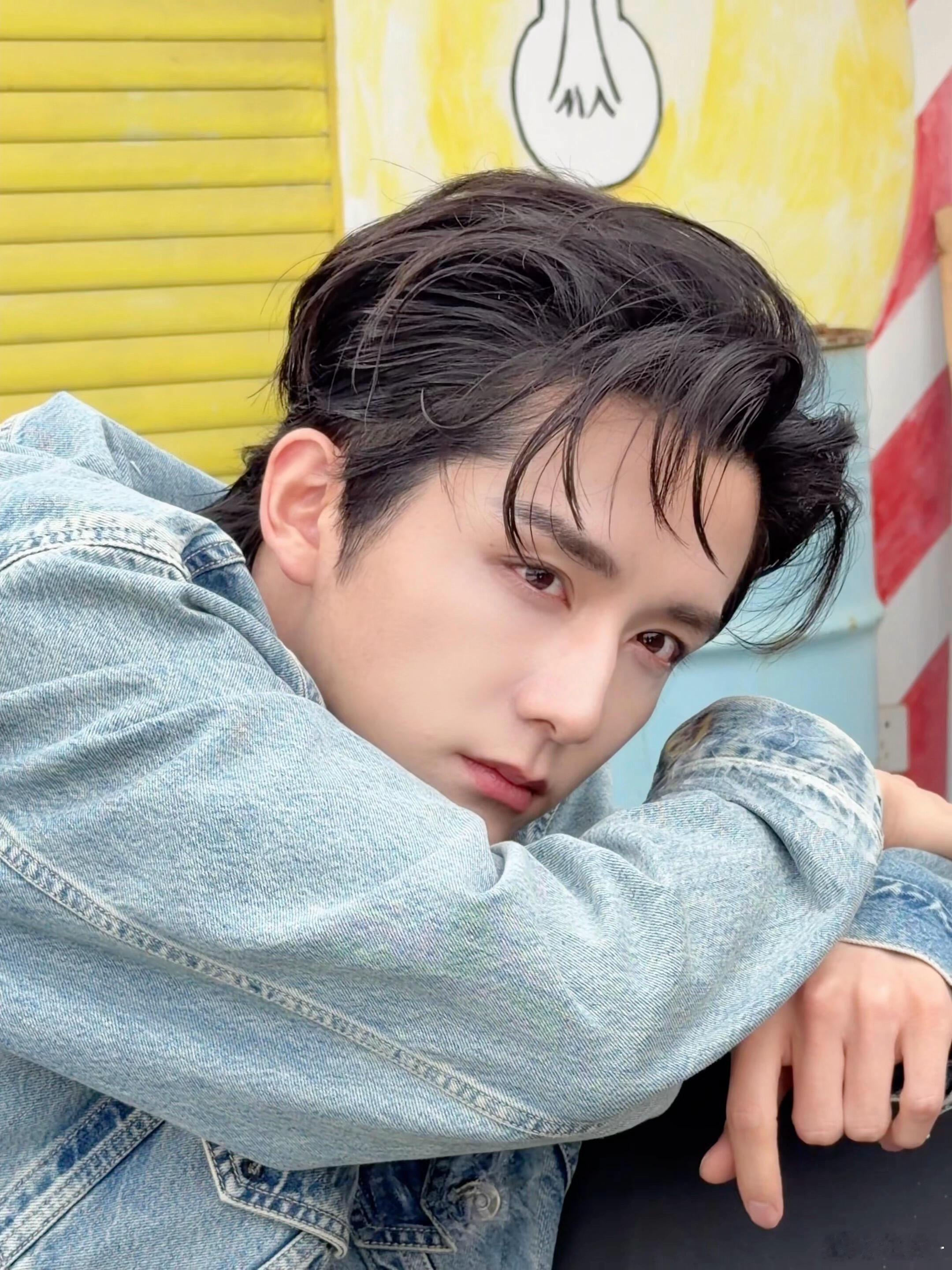 张新成演员爆改爱豆哥你早说你会唱跳啊，我之前安利你的时候只夸演技简直亏大了，以后