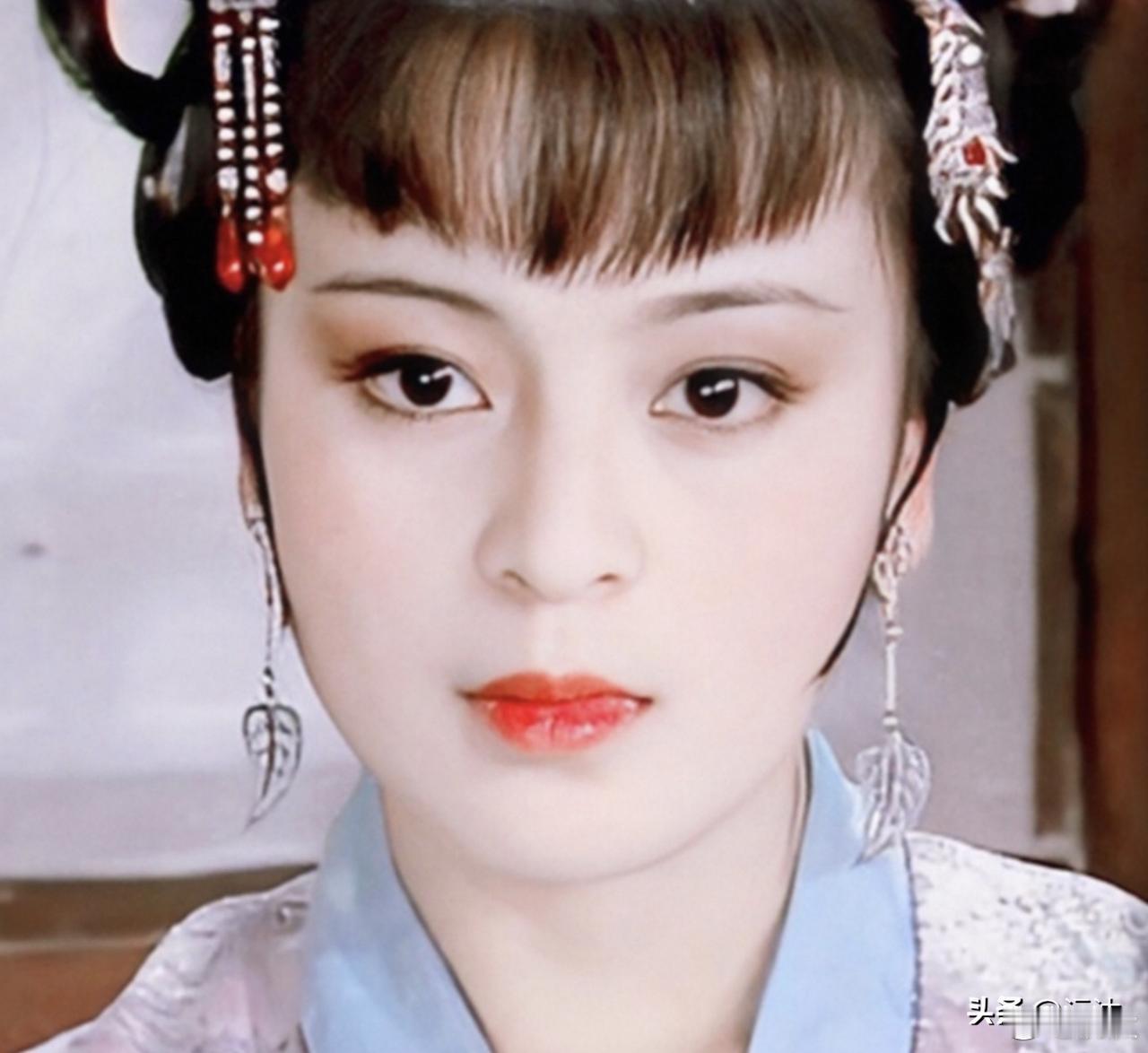 看完《红楼梦》里探春怎么管家，再看别的女主管家，简直就像笑话一样[大笑]