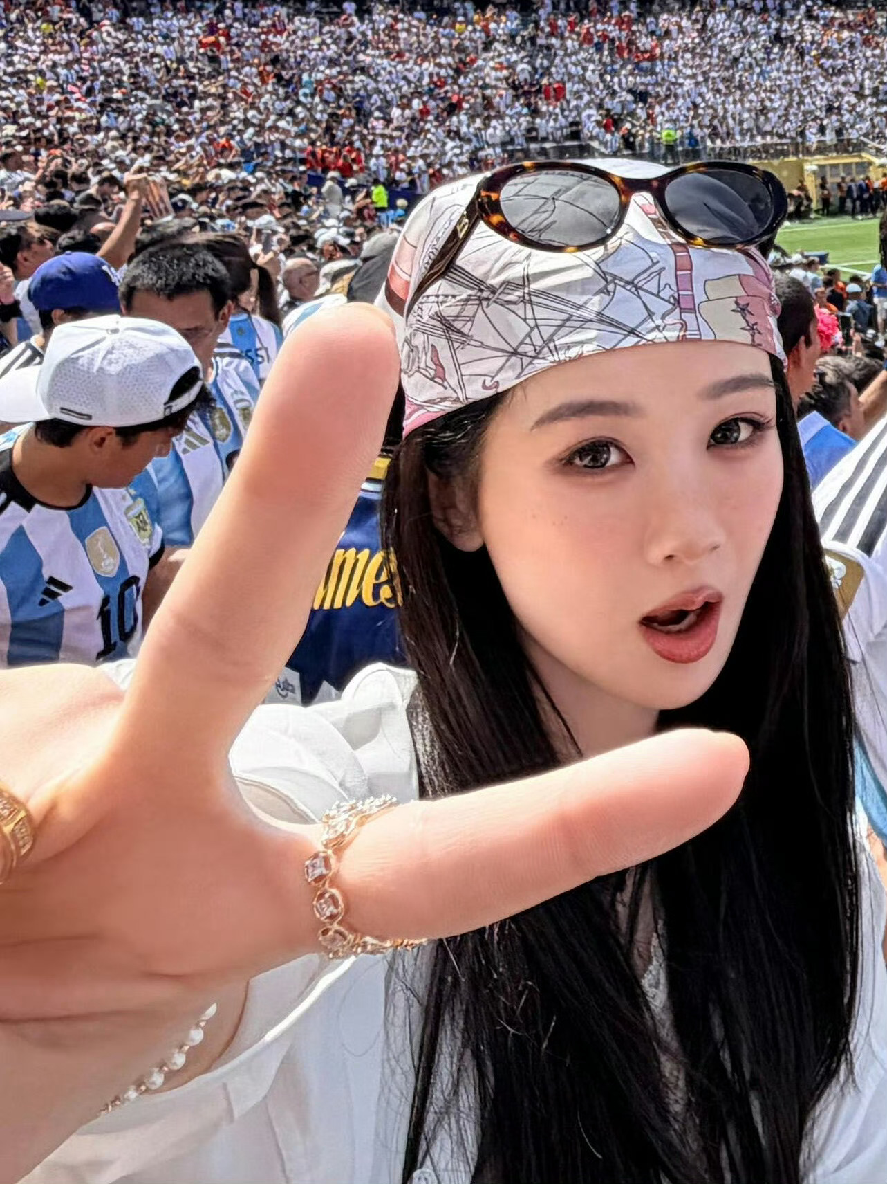 愿你前路有光，身后有我们，永远不孤单。杨紫mlb棒球文化推广大使